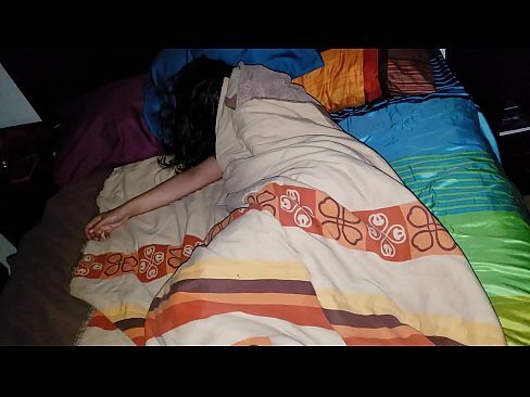 ❤️ Пасынак лае сваю маладую мачыху, пакуль яна спіць. Сэкс у нас be.pornogroupp.ru
